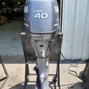 2002 Yamaha 40 HP 3 Cylinder Carbureted 4 Stroke 20″ (Long Shaft) Outboard Motor