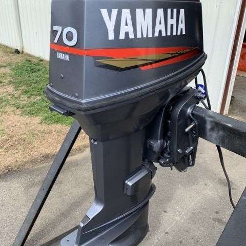 1995 Yamaha 70 HP 3 Cylinder Carbureted 2 Stroke 20″ (Long Shaft) Outboard Motor