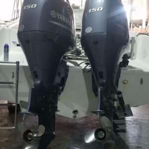 Twin 2010 Yamaha 150 HP 4 Stroke 25 inch shaft Outboard Motor